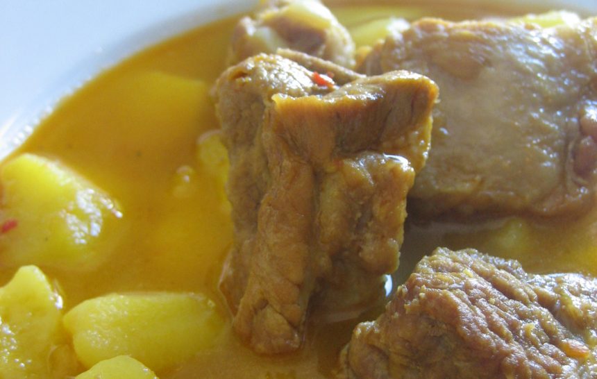 Guiso de costillas con patatas